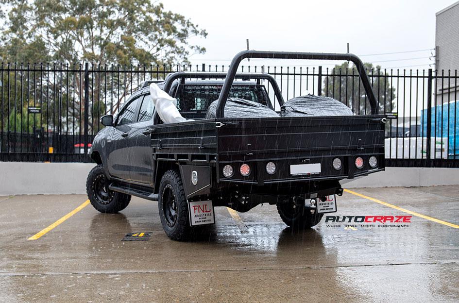 TOYOTA HILUX N80 4WD MACHETE XD SATIN BLACK